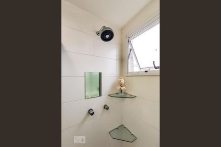 Apartamento à venda com 136m², 2 quartos e 2 vagas Apartamento à venda com 136m², 2 quartos e 2 vagasBanheiro da Suíte