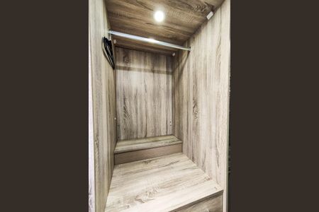 Apartamento à venda com 136m², 2 quartos e 2 vagas Apartamento à venda com 136m², 2 quartos e 2 vagasÁrea de Serviço