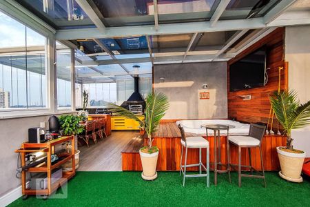 Apartamento à venda com 136m², 2 quartos e 2 vagas Apartamento à venda com 136m², 2 quartos e 2 vagasTerraço