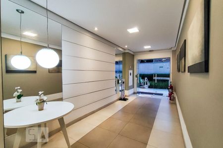 Apartamento à venda com 136m², 2 quartos e 2 vagas Apartamento à venda com 136m², 2 quartos e 2 vagasÁrea Comum - Hall Social