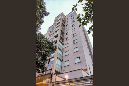 Apartamento à venda com 136m², 2 quartos e 2 vagas Apartamento à venda com 136m², 2 quartos e 2 vagasFachada