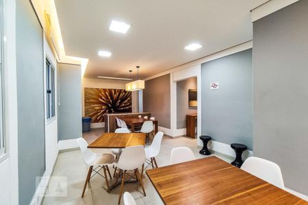Apartamento à venda com 136m², 2 quartos e 2 vagas Apartamento à venda com 136m², 2 quartos e 2 vagasÁrea Comum - Espaço Gourmet