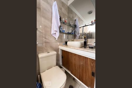 Apartamento à venda com 128m², 3 quartos e 1 vaga Apartamento à venda com 128m², 3 quartos e 1 vagaBanheiro do Quarto 2