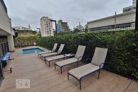 Apartamento para alugar com 70m², 2 quartos e 1 vagaÁrea comum - Piscina