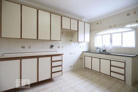 Casa à venda com 110m², 3 quartos e 1 vaga Casa à venda com 110m², 3 quartos e 1 vagaCozinha