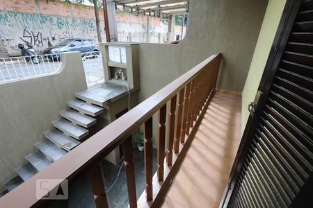 Casa à venda com 110m², 3 quartos e 1 vaga Casa à venda com 110m², 3 quartos e 1 vagaSacada