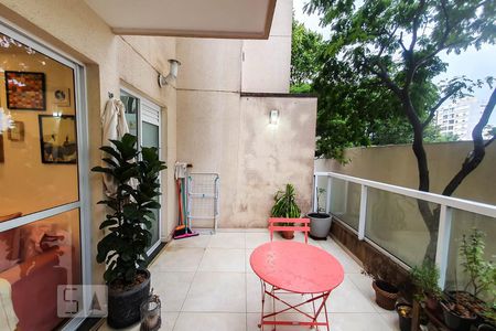 Apartamento à venda com 55m², 1 quarto e 1 vagaVaranda