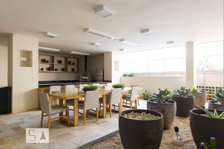 Apartamento à venda com 55m², 1 quarto e 1 vagaChurrasqueira