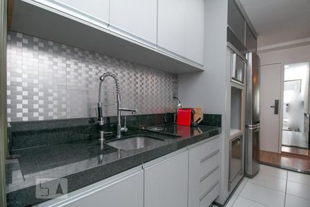 Apartamento para alugar com 75m², 2 quartos e 2 vagasCozinha