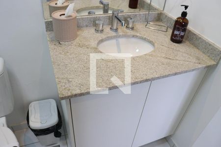 Apartamento para alugar com 46m², 1 quarto e 1 vagaDetalhe do banheiro 