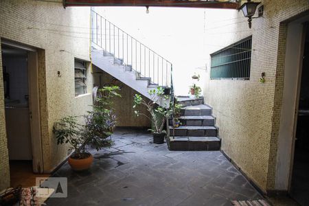 Casa à venda com 240m², 3 quartos e 4 vagasQuintal