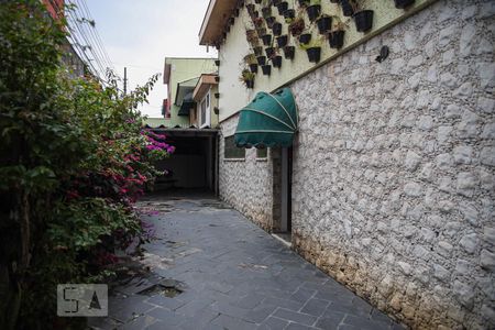 Casa à venda com 240m², 3 quartos e 4 vagasQuintal