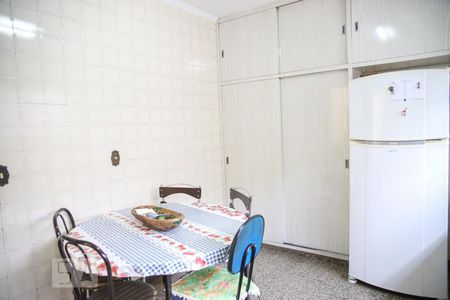 Casa à venda com 240m², 3 quartos e 4 vagasCozinha
