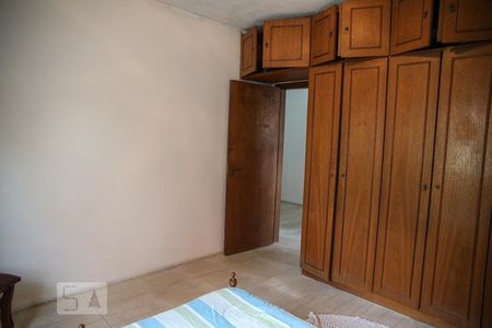 Casa à venda com 240m², 3 quartos e 4 vagasQuarto 2