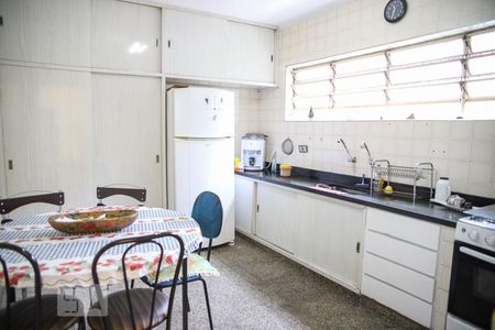 Casa à venda com 240m², 3 quartos e 4 vagasCozinha