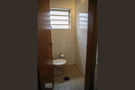 Casa à venda com 240m², 3 quartos e 4 vagasLavabo