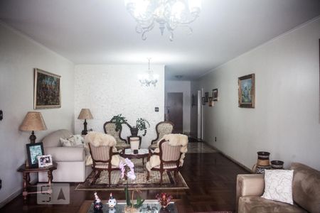 Apartamento à venda com 240m², 3 quartos e 3 vagasSala