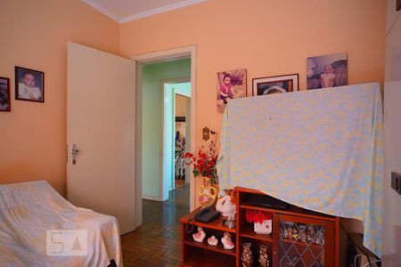 Quarto 1 de casa à venda com 3 quartos, 233m² em Cristo Redentor, Porto Alegre