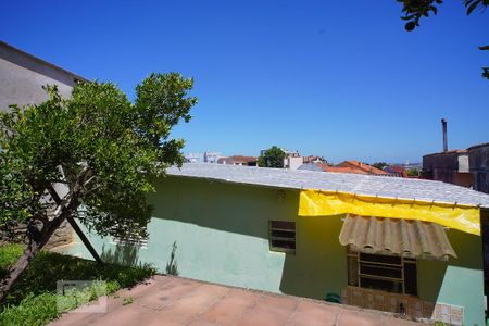 Casa à venda com 233m², 3 quartos e 3 vagasPátio Fundos vista casa Fundos