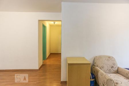 Sala de Estar de apartamento à venda com 2 quartos, 70m² em Jardim Olympia, São Paulo