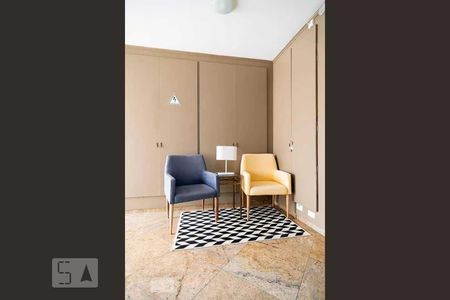 Apartamento à venda com 65m², 2 quartos e 1 vagaHall