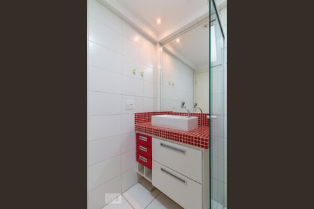 Apartamento para alugar com 76m², 2 quartos e 2 vagasBanheiro social