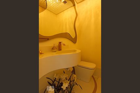 Apartamento à venda com 168m², 3 quartos e 3 vagas Apartamento à venda com 168m², 3 quartos e 3 vagasLavabo