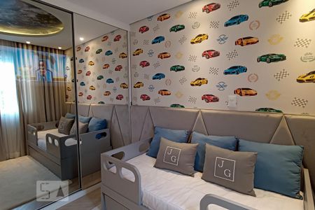 Apartamento à venda com 168m², 3 quartos e 3 vagas Apartamento à venda com 168m², 3 quartos e 3 vagasSuíte