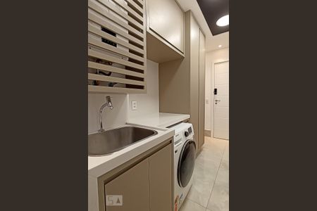 Apartamento à venda com 168m², 3 quartos e 3 vagas Apartamento à venda com 168m², 3 quartos e 3 vagasÁrea de serviço