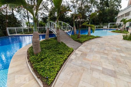 Apartamento à venda com 168m², 3 quartos e 3 vagas Apartamento à venda com 168m², 3 quartos e 3 vagasÁrea comum - Piscina