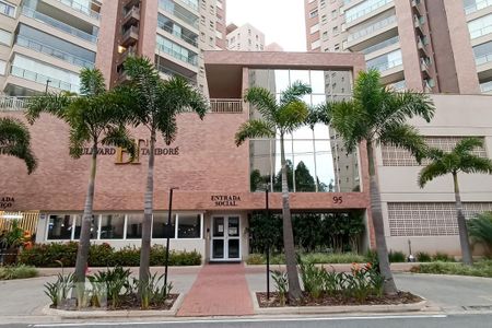 Apartamento à venda com 168m², 3 quartos e 3 vagas Apartamento à venda com 168m², 3 quartos e 3 vagasFachada do condomínio