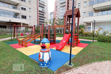 Apartamento à venda com 168m², 3 quartos e 3 vagas Apartamento à venda com 168m², 3 quartos e 3 vagasPlayground 2