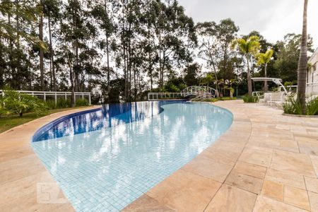 Apartamento à venda com 168m², 3 quartos e 3 vagas Apartamento à venda com 168m², 3 quartos e 3 vagasÁrea comum - Piscina