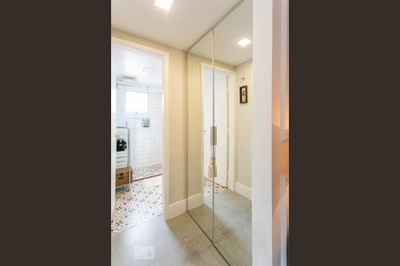 Apartamento para alugar com 57m², 1 quarto e 1 vagaRoupeiro
