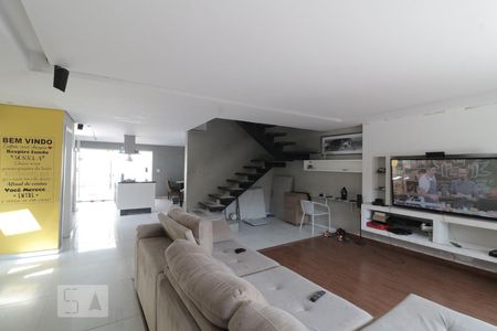 Casa para alugar com 413m², 3 quartos e 2 vagasSala 