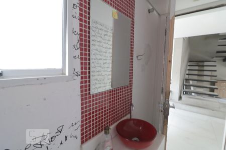 Lavabo  de casa para alugar com 3 quartos, 413m² em Vila Invernada, São Paulo