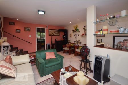 Sala de casa de condomínio à venda com 4 quartos, 1000m² em Badu, Niterói