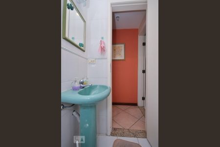 Casa de condomínio à venda com 1000m², 4 quartos e 2 vagasLavabo