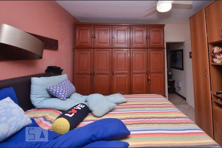 Casa de condomínio à venda com 1000m², 4 quartos e 2 vagasSuíte 1