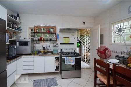 Casa de condomínio à venda com 1000m², 4 quartos e 2 vagasCozinha