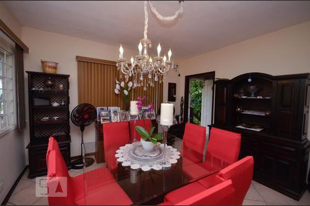 Sala de casa de condomínio à venda com 4 quartos, 1000m² em Badu, Niterói