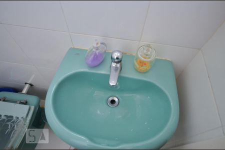 Casa de condomínio à venda com 1000m², 4 quartos e 2 vagasLavabo