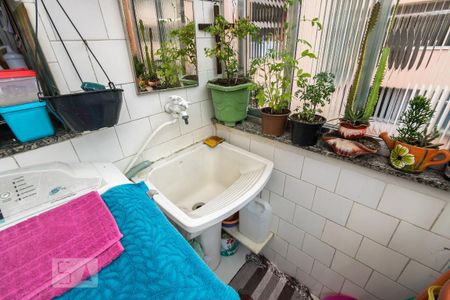 Apartamento para alugar com 60m², 2 quartos e 1 vagaÁrea de Serviço