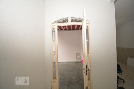 Sala de casa para alugar com 1 quarto, 660m² em Marechal Hermes, Rio de Janeiro