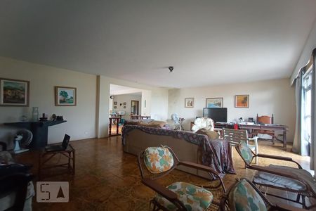 Sala 3 de casa para alugar com 4 quartos, 645m² em Freguesia de Jacarepaguá, Rio de Janeiro