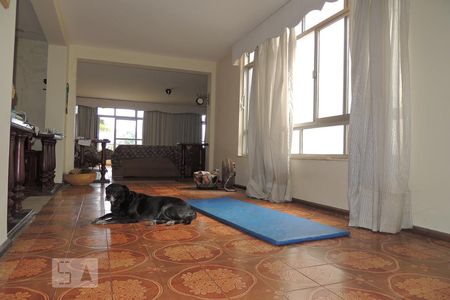 Sala 2 de casa para alugar com 4 quartos, 645m² em Freguesia de Jacarepaguá, Rio de Janeiro