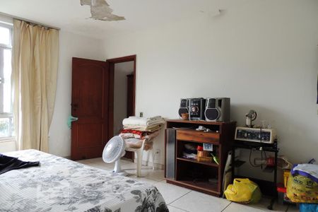 Casa à venda com 645m², 4 quartos e 5 vagasQuarto 4 - Suíte