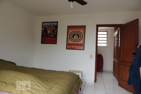 Casa à venda com 645m², 4 quartos e 5 vagasQuarto 2 - Suíte 