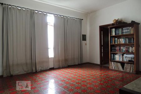 Casa à venda com 645m², 4 quartos e 5 vagasSala 4 