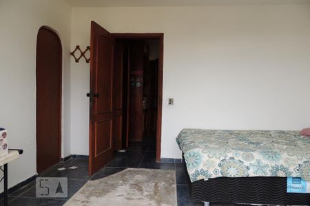 Casa à venda com 645m², 4 quartos e 5 vagasQuarto 3 - Suíte